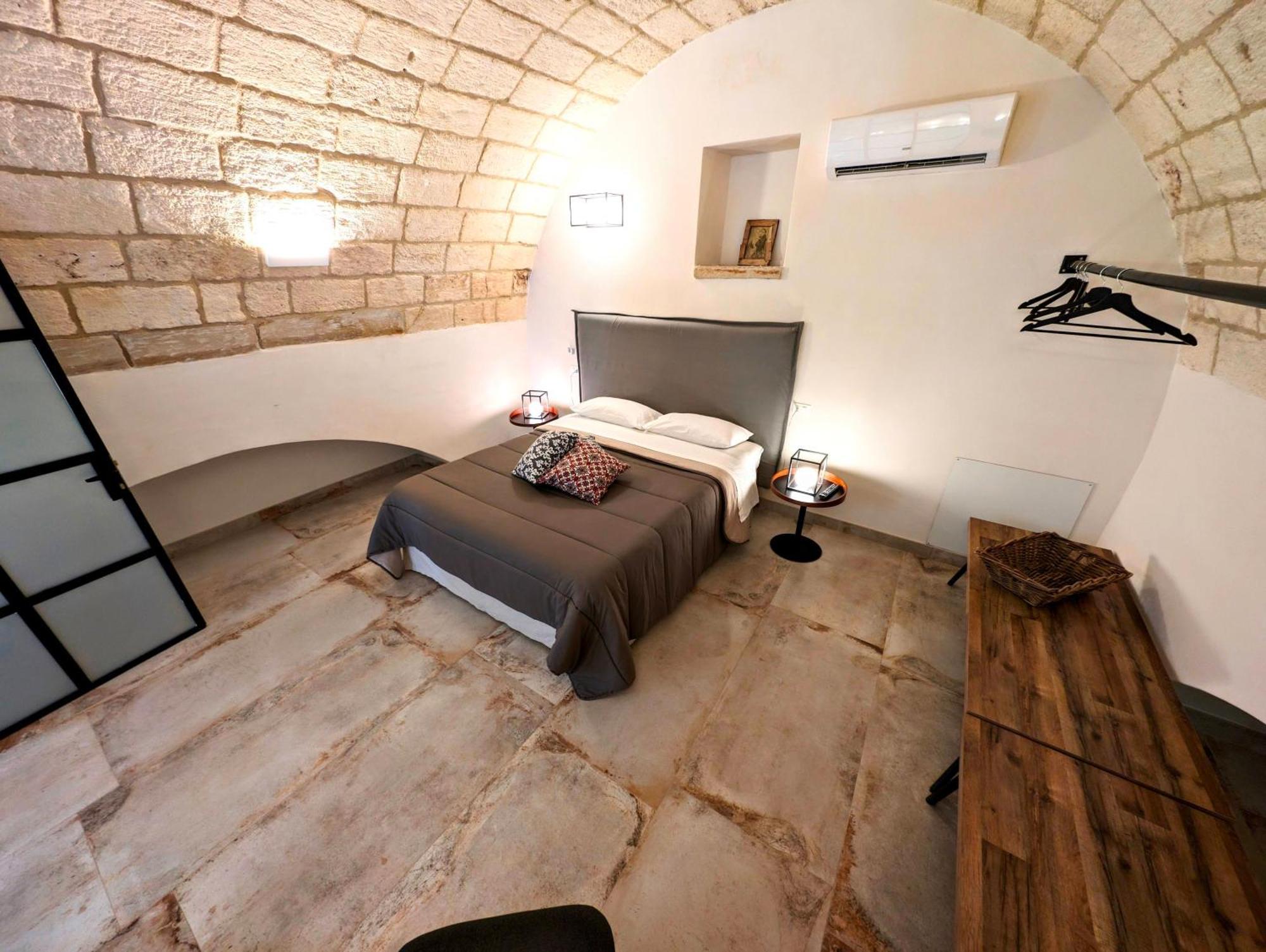 Oikia Vacanze Giuggianello Le Bey Bagian luar foto