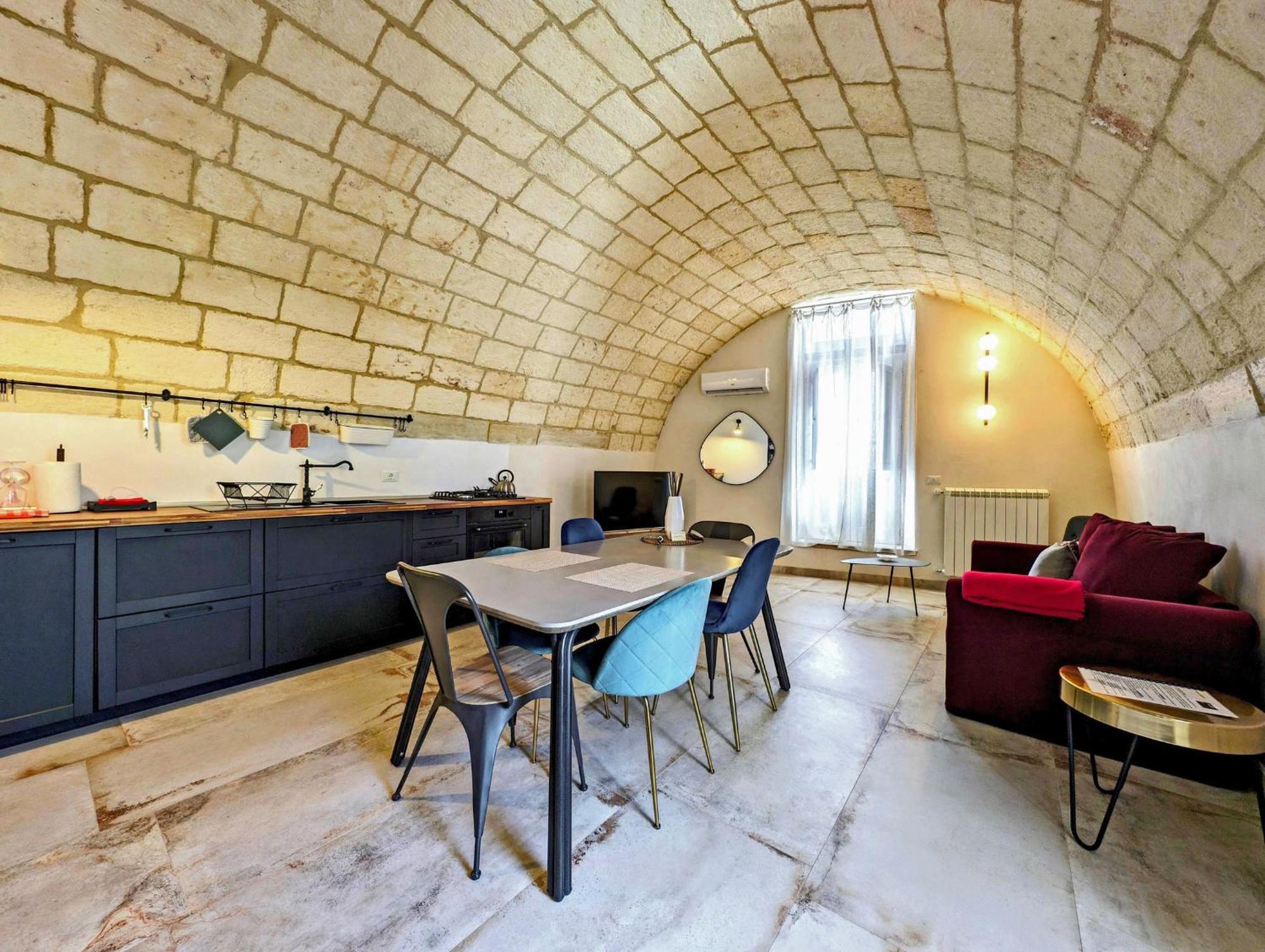 Oikia Vacanze Giuggianello Le Bey Bagian luar foto